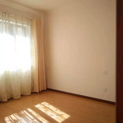 白龙路 巨和齐泰城 新房全新精装修2室2厅空房出租1800元