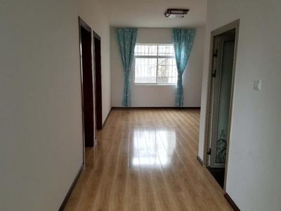 高新区 春光小区 新装两室两厅空房子 只租1600元/月